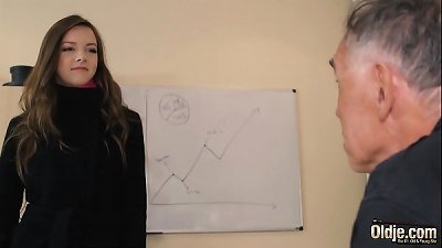 whorish teen takes nectar on her tongue and guzzles it after getting hardcore nailed by senior guy